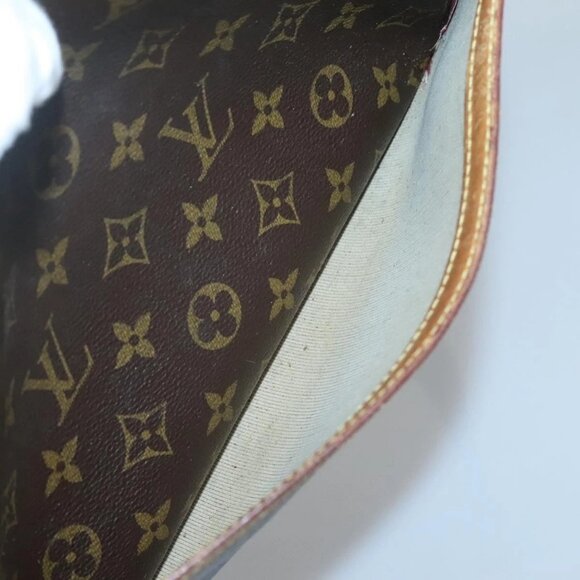 LOUIS VUITTON Monogram Reporter PM Shoulder Bag LV Auth - Picture 9 of 16